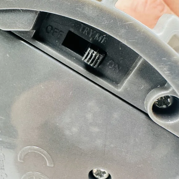 Marvel Universe Lot of 3 Iron Man Figures Mixed With Light-Up Bases Mark iV - Picture 10 of 13